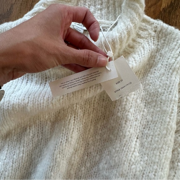 NWT Vince Wool Blend Cream Cowl Turtleneck Sweater Sz XS Cozy Nubby Long Sleeve - Picture 6 of 10